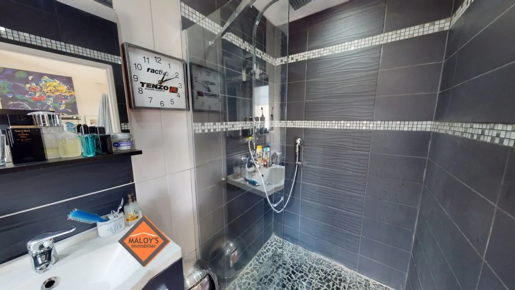 c93ec0686202658260fb95a4a1f33aed-1